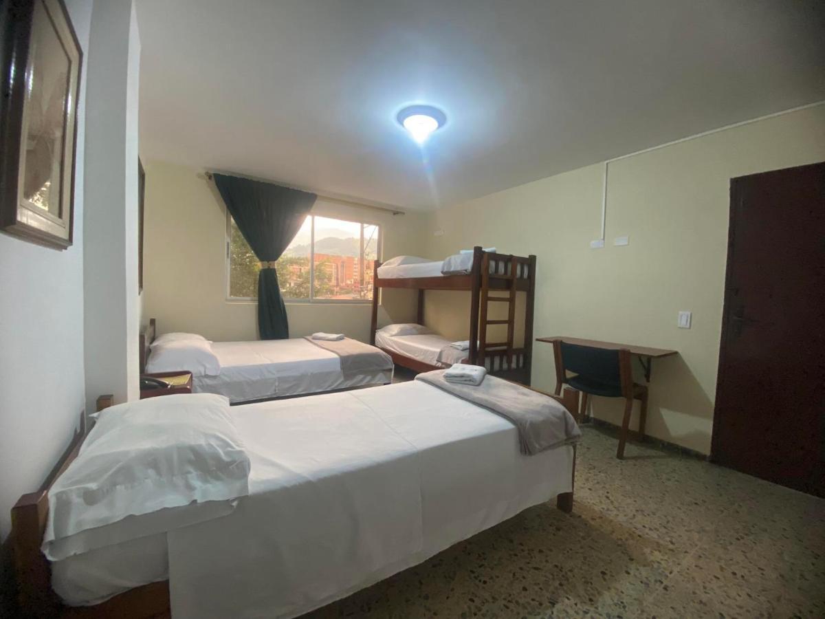 Hotel Caldas Plaza Εξωτερικό φωτογραφία