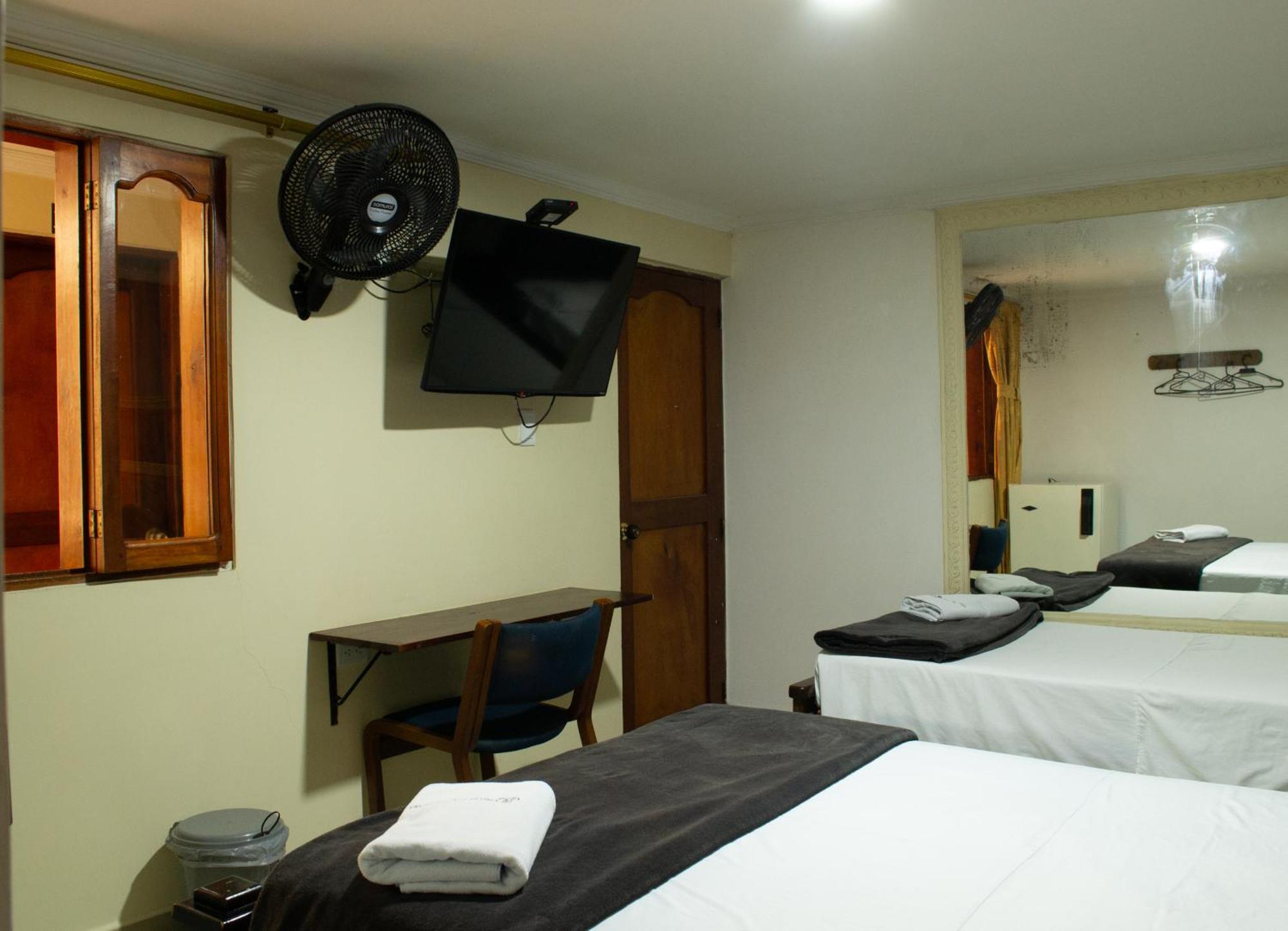 Hotel Caldas Plaza Εξωτερικό φωτογραφία